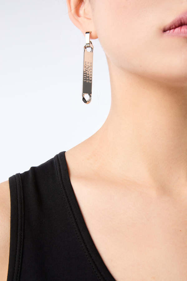 【関税込み】MM6 Maison Margiela Numeric ピアス MM6 Maison Margiela Numeric Signature Key Drop Earrings