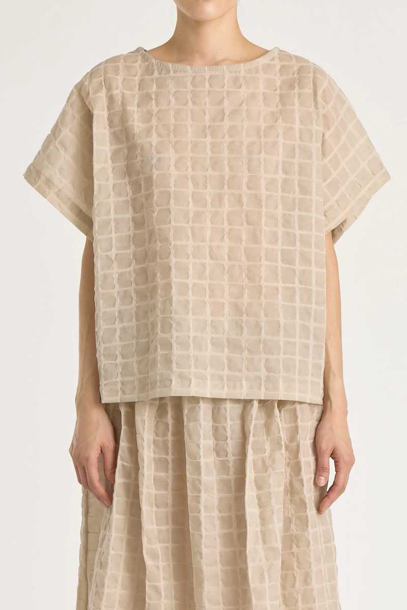 Black Crane Ripple Finish Top - Beige Black Crane Ripple Finish Top - Beige