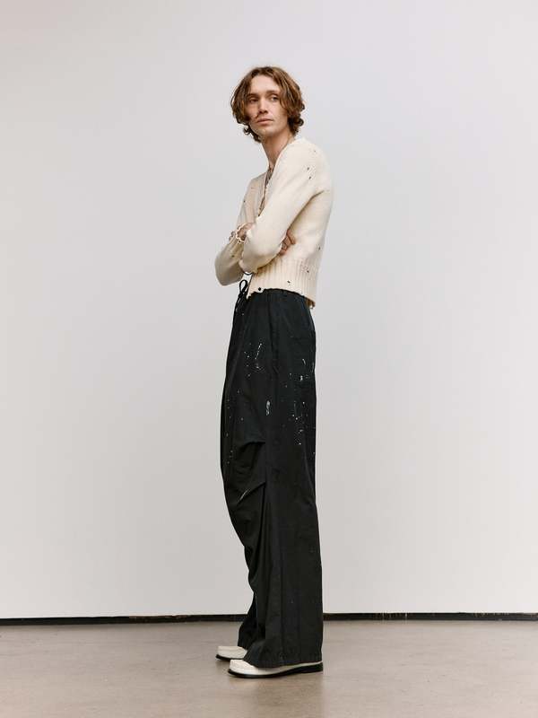パンツ MAISON MARGIELA PAINTER PANTS MM6 Maison Margiela Painter Trousers - Black | Garmentory