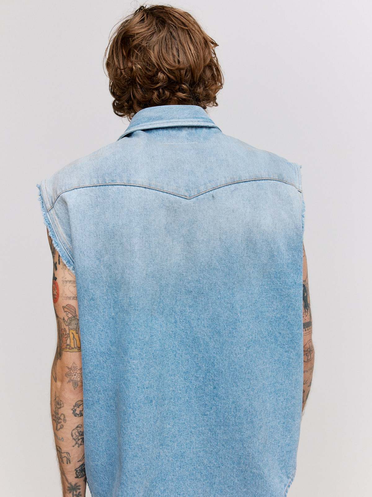 MM6 Maison Margiela Distressed Denim Sleeveless Shirt - Blue