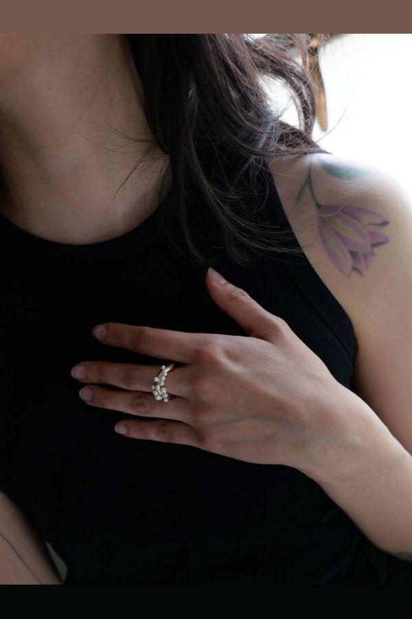 Beatriz Palacios Wave Cluster Ring