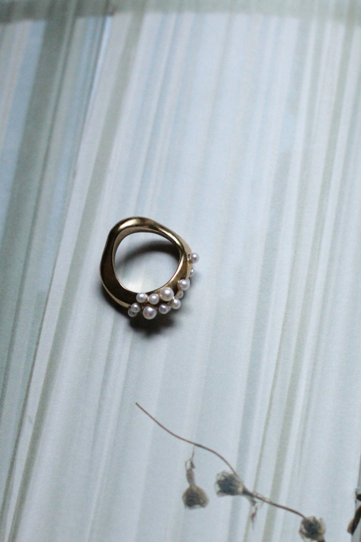 Beatriz Palacios Wave Cluster Ring - Image 4 of 5