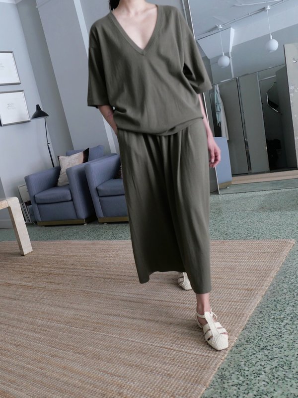 Extreme Cashmere N403 Mary Short Skirt In Army Extreme Cashmere N403 Mary Short Skirt In Army