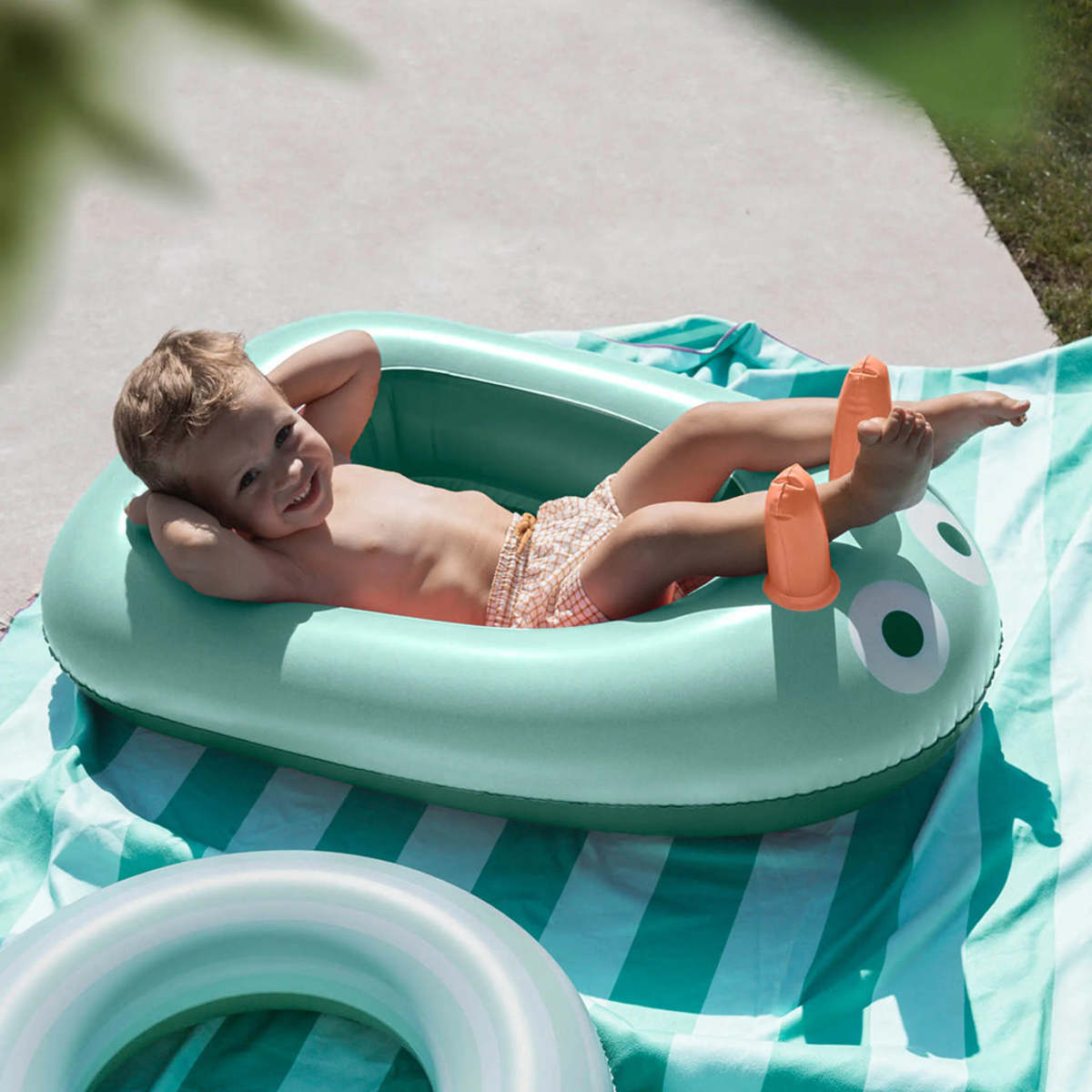 Quut Inflatable Boat - Garden Green - Image 2 of 4