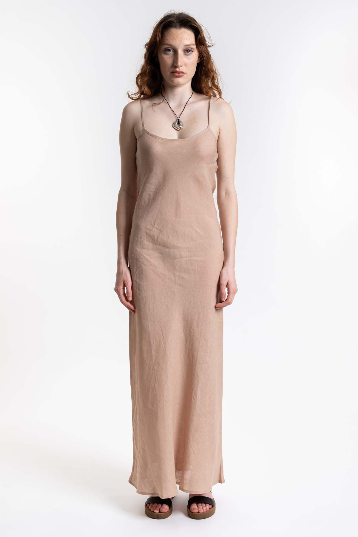 ワンピース BASERANGE Dydine Dress brown Baserange ~ Undyed Hewn Slip Dress | MAIMOUN