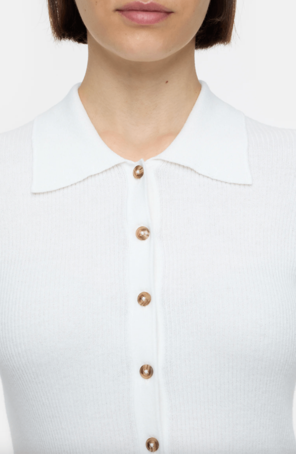 Closed Polo Short Sleeve Top