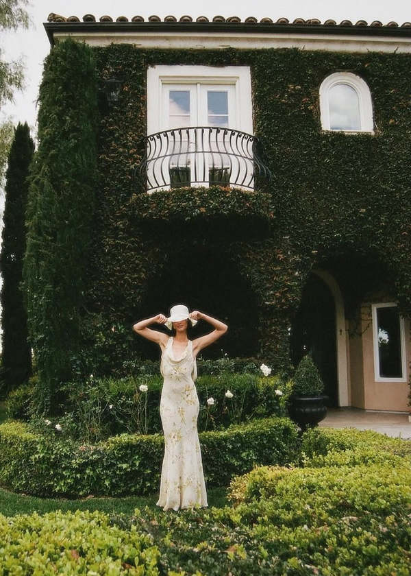 RUMORED Hollywood Gown RUMORED Hollywood Gown