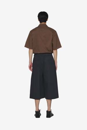 AMOMENTO Wide Bermuda Pants | Garmentory