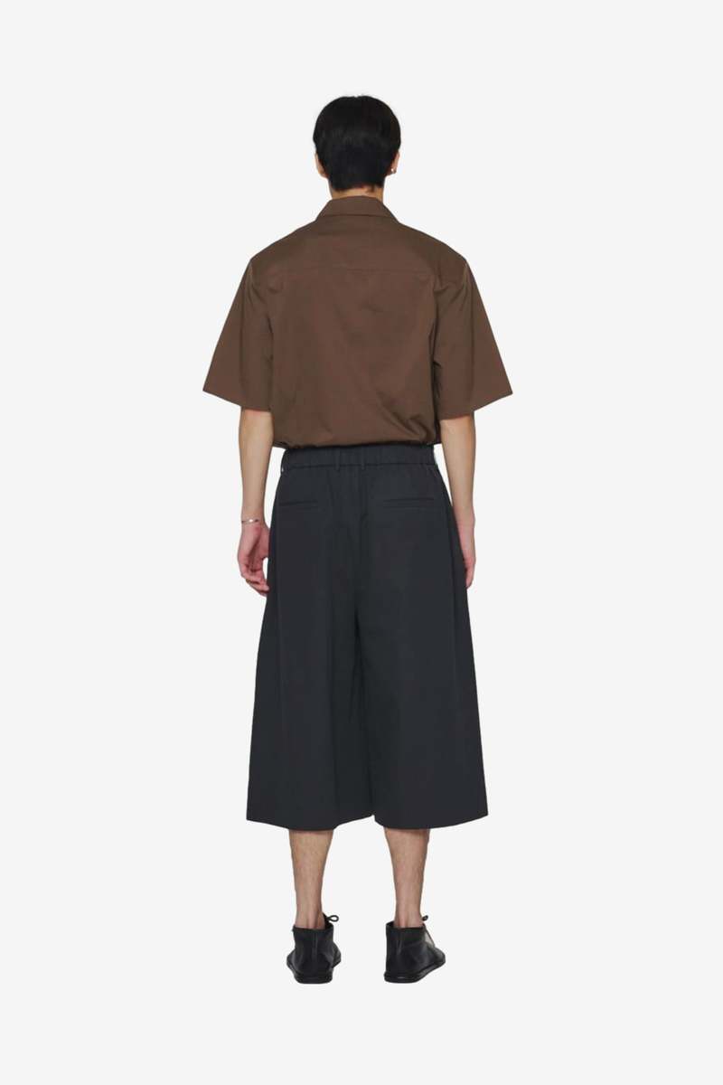 AMOMENTO Wide Bermuda Pants | Garmentory