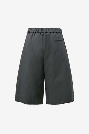 AMOMENTO Wide Bermuda Pants | Garmentory