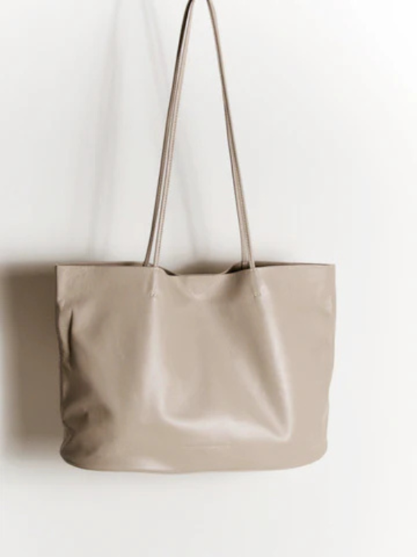 Modern Weaving Narrow Oval Relaxed Tote Modern Weaving Narrow Oval Relaxed Tote