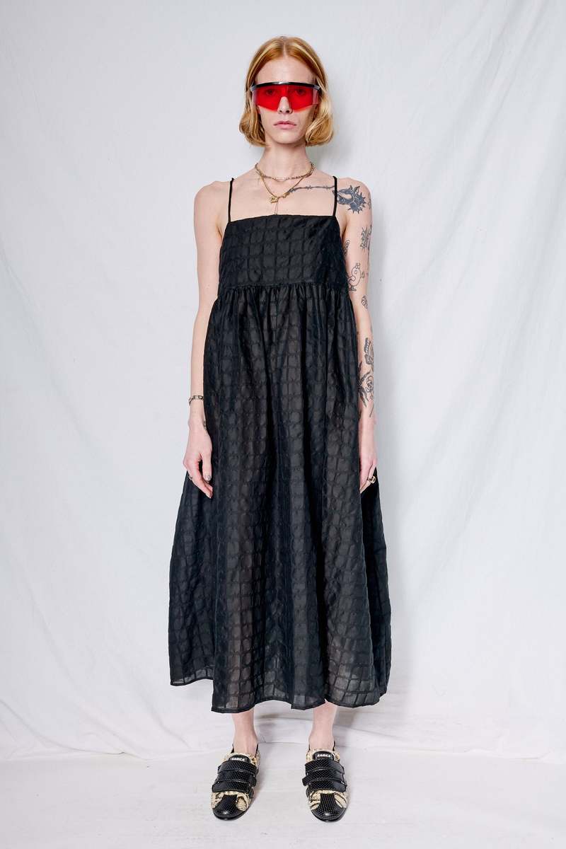 Black Crane Ripple Finish Strap Dress Black Crane Ripple Finish Strap Dress