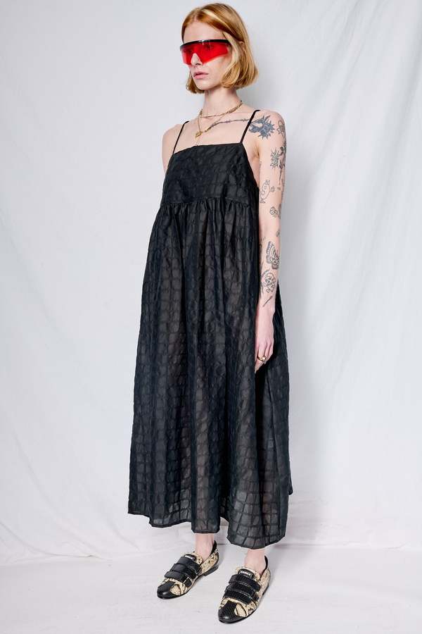 Black Crane Ripple Finish Strap Dress Black Crane Ripple Finish Strap Dress