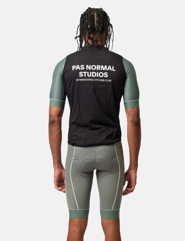 Pas Normal Studios Mechanism Stow Away Gilet - Black | Garmentory