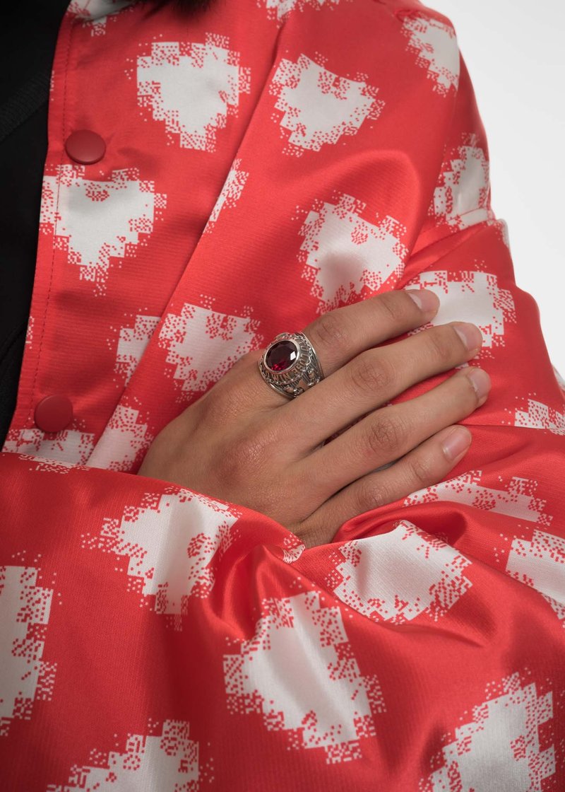アクセサリー AMBUSH CLASS RING SILVER RED Ambush Class Ring - Silver and Red | Garmentory
