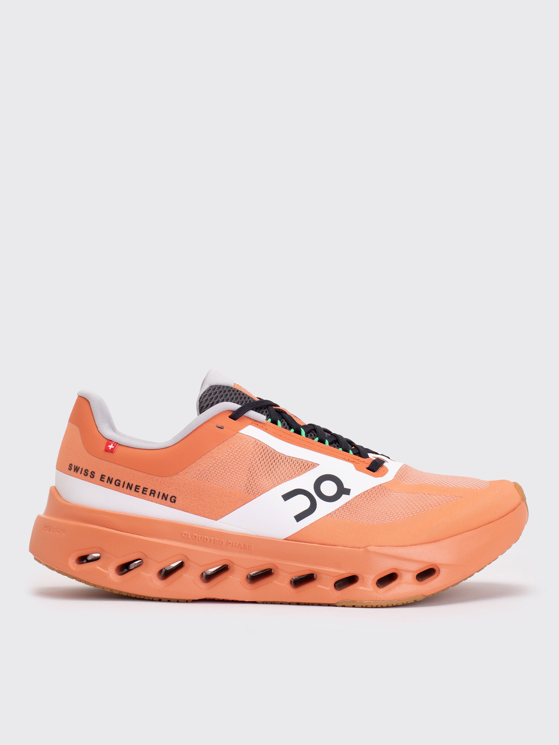 ON Running Cloudsurfer Next Z5 Sneaker - Canyon/White