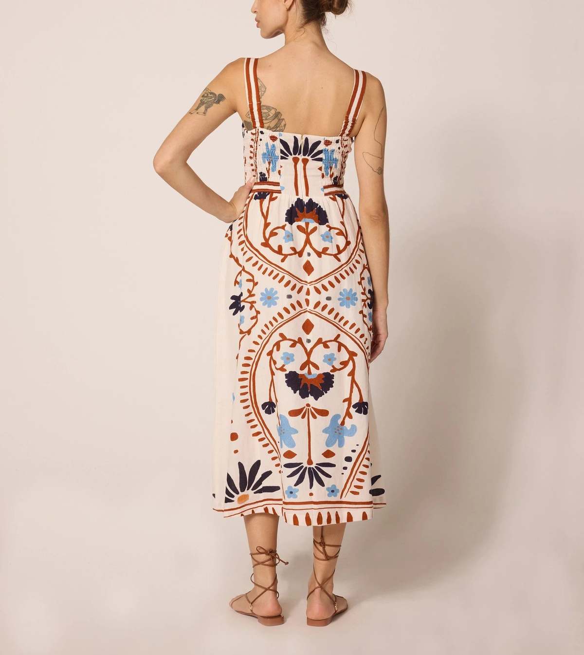 carmen bohemia cotton midi dress Cleobella Made from super soft frenzy_bottoms_large Women Ruched Cutout Bodycon Size:US size 8