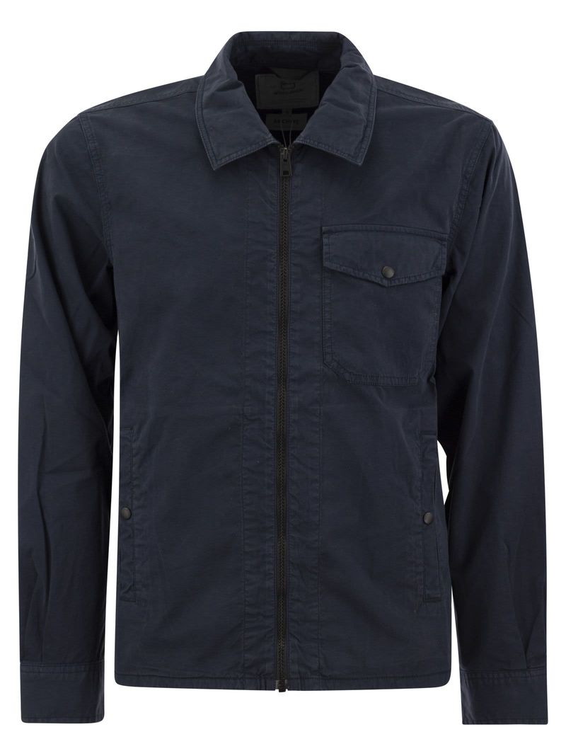 Tシャツ・カットソー WOOLRICH Garment-dyed shirt jacket in pure cotton Woolrich Garment-dyed Shirt Jacket In Pure Cotton - Blue