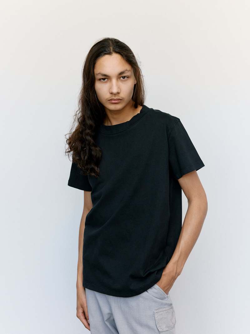 【関税込み】OUR LEGACY ブラック Bliss Tシャツ Our Legacy Bliss T-Shirt - Washed Black | Garmentory