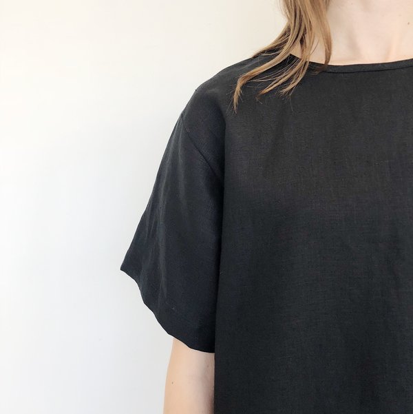 LLOYD Linen T-Shirt - Black