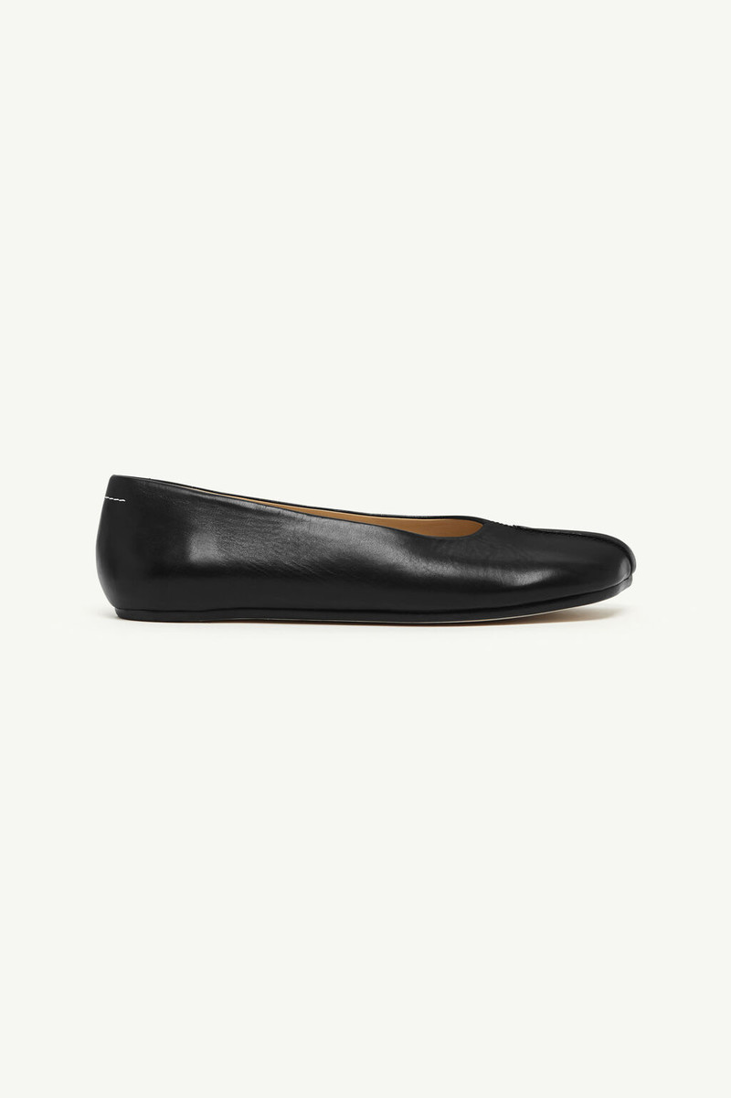 25AW MM6 MAISON MARGIELA Stitch-out レザーバレリーナ 23909646_54382099_600.jpg