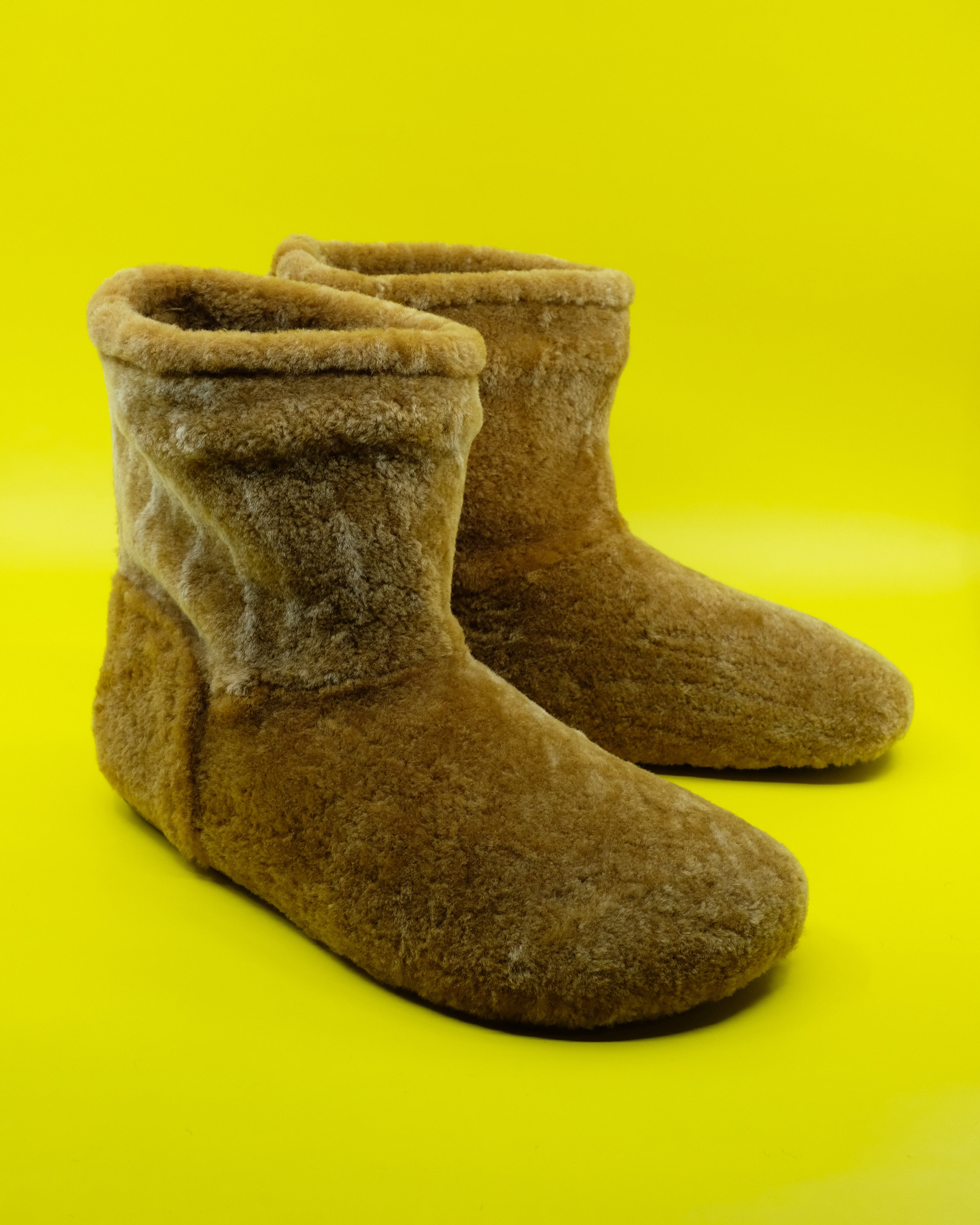 LOEWE
COGNAC LAMB SHEARLING LAGO BOOT Loewe Lago shearling lace-up boots Loewe main image 4