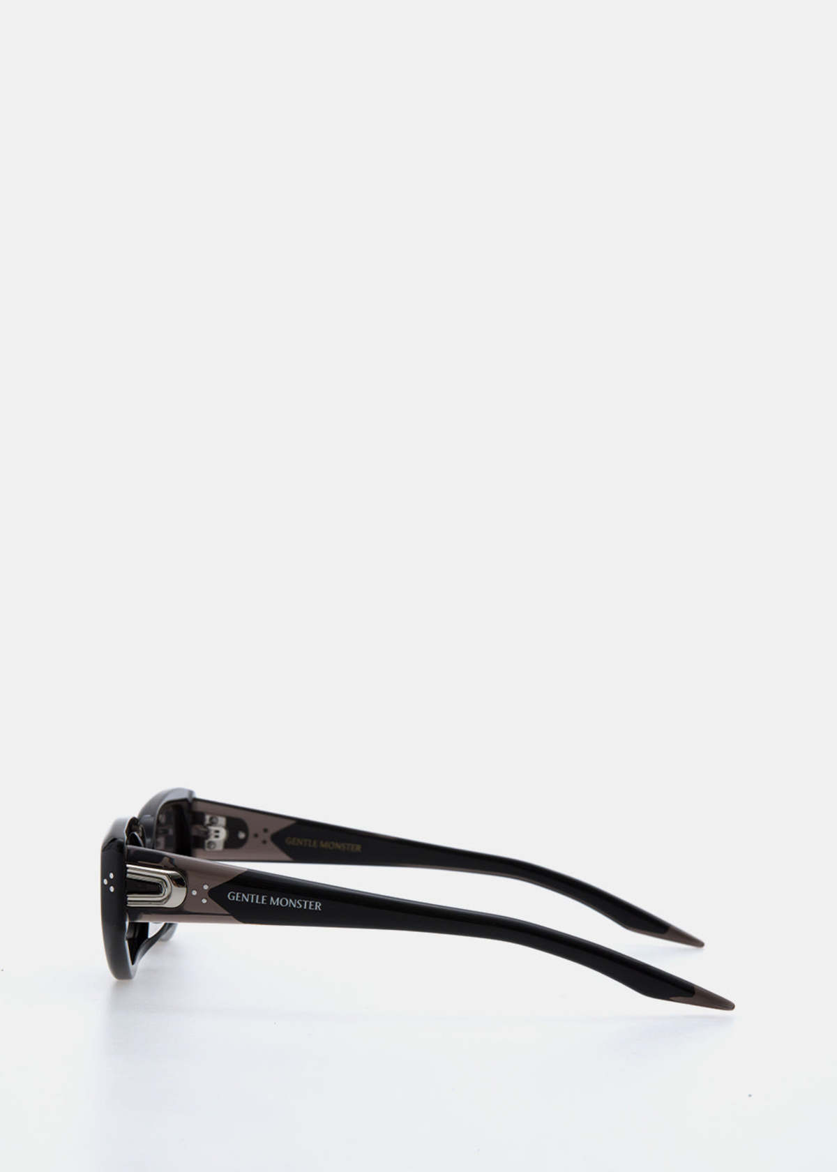 Gentle Monster Devon-01 Sunglasses - Black | Garmentory