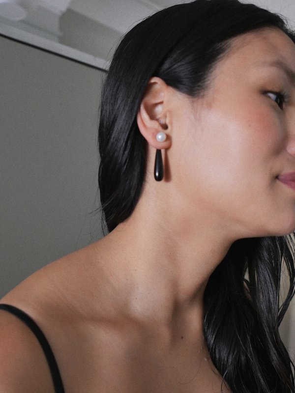 【関税込み】Sophie Buhai ホワイト Small Angelyne ピアス SOPHIE BUHAI/ソフィーブハイ】 Small Angelyne Earrings On