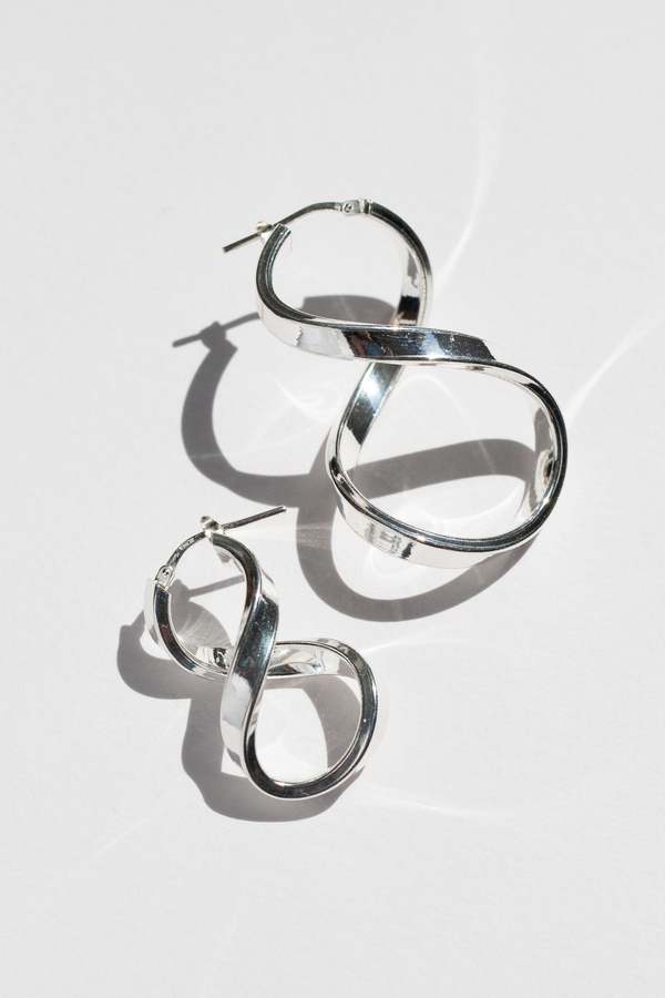 WOLF & GYPSY VINTAGE Mini Silver Infinity Earrings WOLF & GYPSY VINTAGE Mini Silver Infinity Earrings