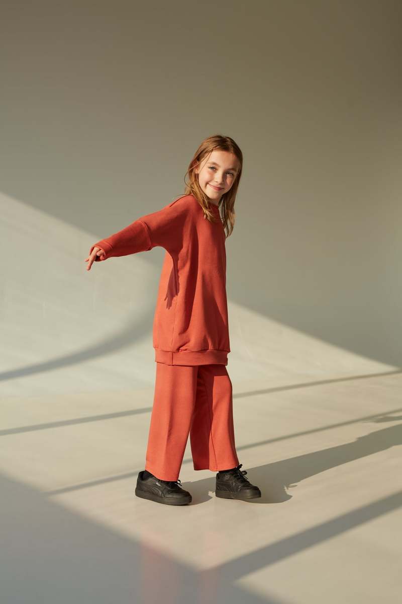 KIDS Kid's Stuff [Trucs d'enfants] Grow With Me Sweater