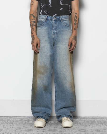パンツ Basketcase Lax baggy denim LIGHT BLUE 30 Basketcase - Lax Distressed Baggy Denim | HBX - Globally