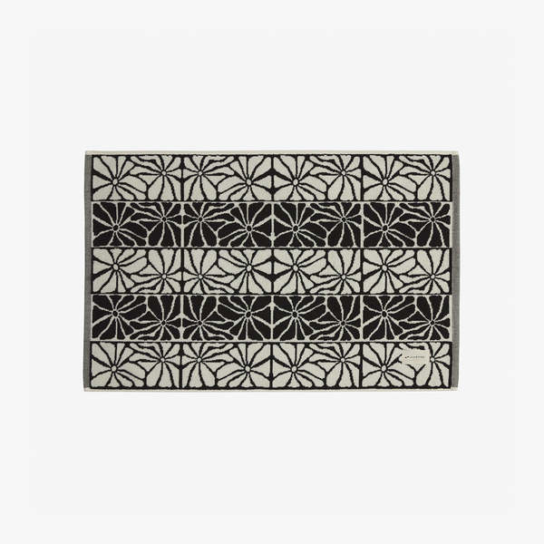 Slowtide Ciao Zen Bath Towel Slowtide Ciao Zen Bath Towel