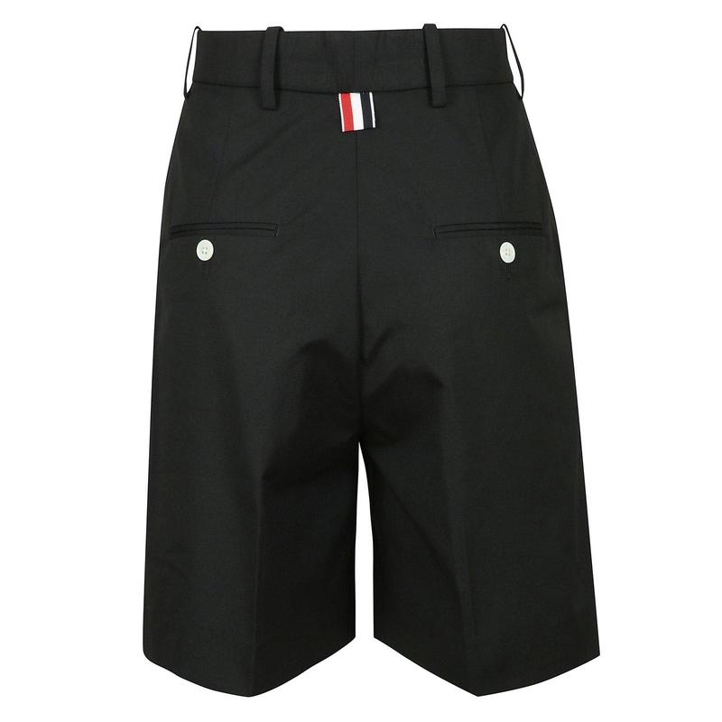 【送料&関税込】Thom Browne High-waisted Thigh-length Shorts Thom Browne High-waisted Thigh-length Shorts - Nero | Garmentory