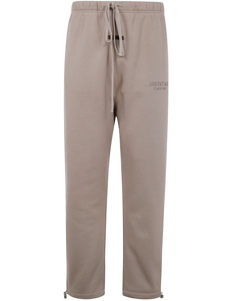 ボトムスその他 FEAR OF GOD RELAXED FLEECE SWEATPANT (130SP258221F TIMBER) Lounge Fleece Sweatpant in Timber | Fear of God ESSENTIALS