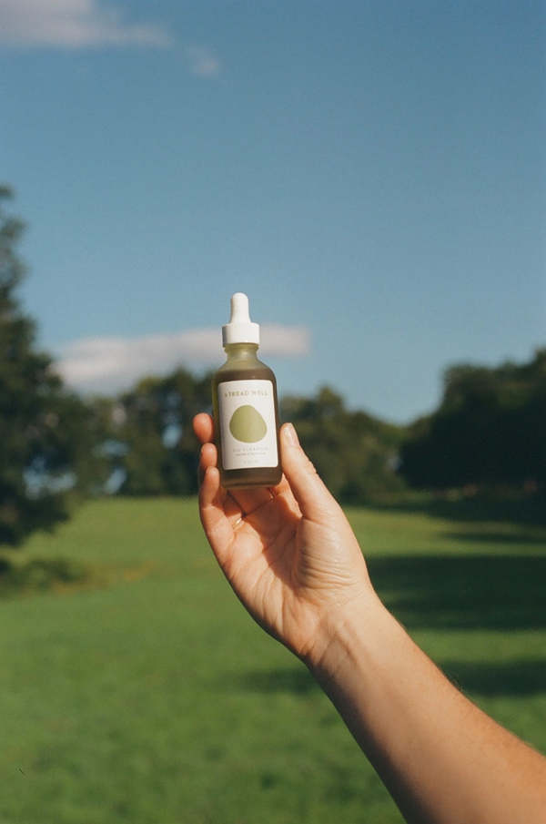 & Tread Well Oil Cleanser