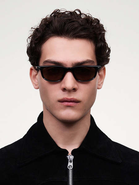 【送料&関税込】Loewe Lw40088u Curvy 01a Nero Sunglasses Loewe LW40088U 01A Sunglasses - US