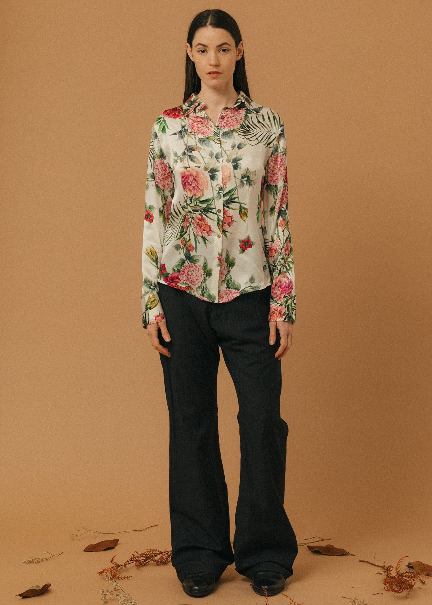 GEOFFREY B.SMALL／tailored t-shirt(cotton GEOFFREY B.SMALL／tailored t-shirt(cotton Geoffrey B.Small