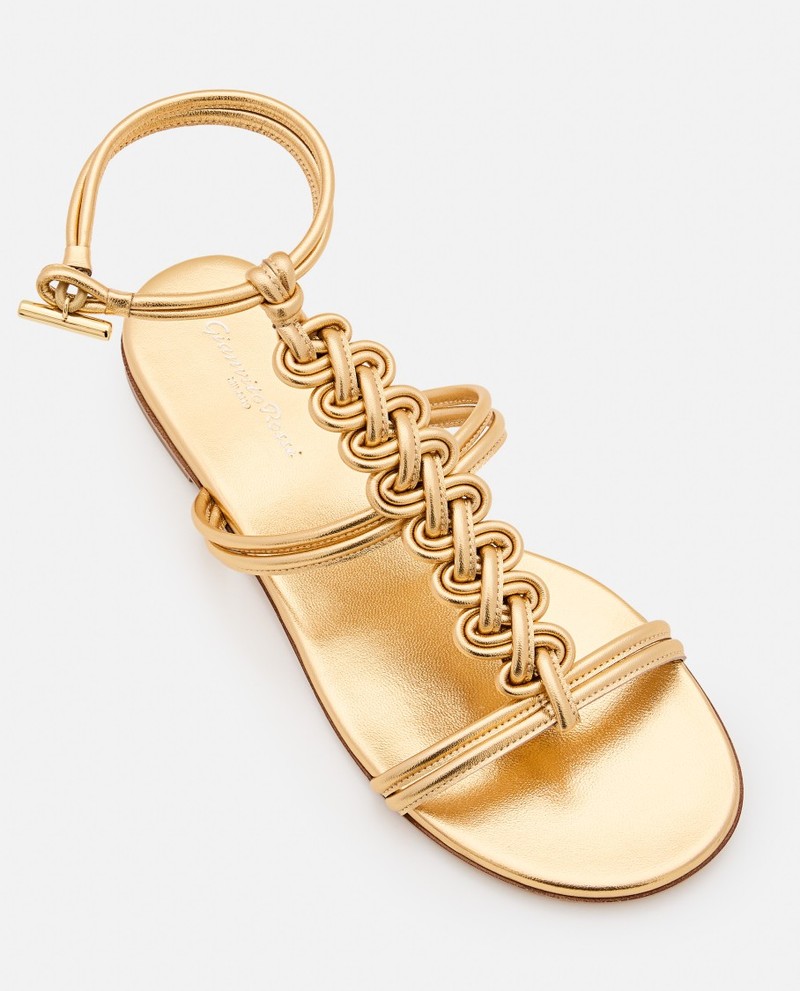 サンダル・ミュール Gianvito Rossi Woven Leather Sandals With Round Open Toe Gianvito Rossi Woven Leather Sandals - Gold | Garmentory