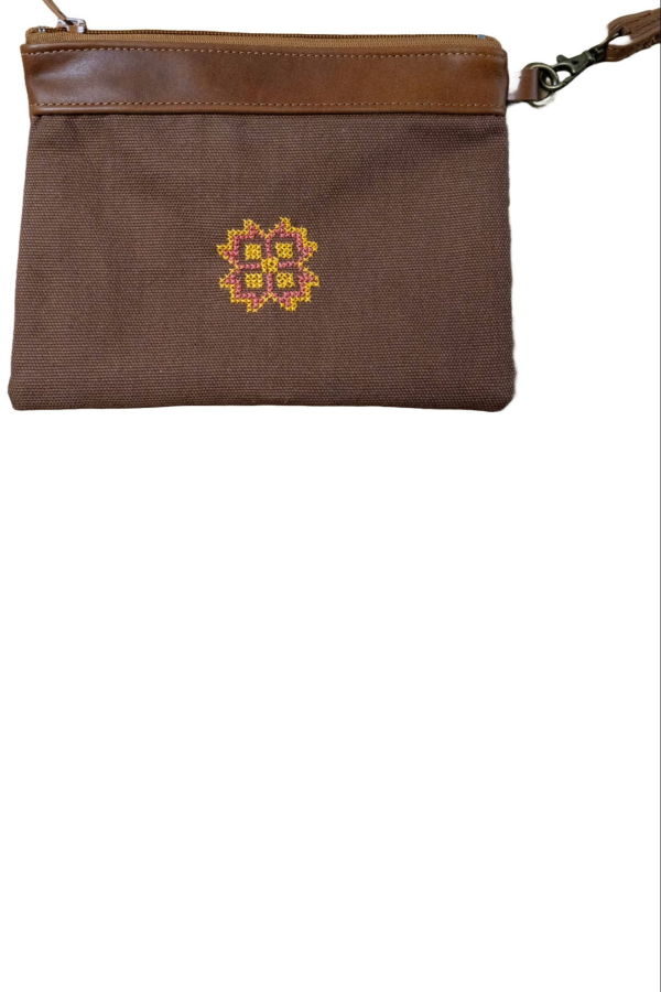 Darzah Star Leather Clutch