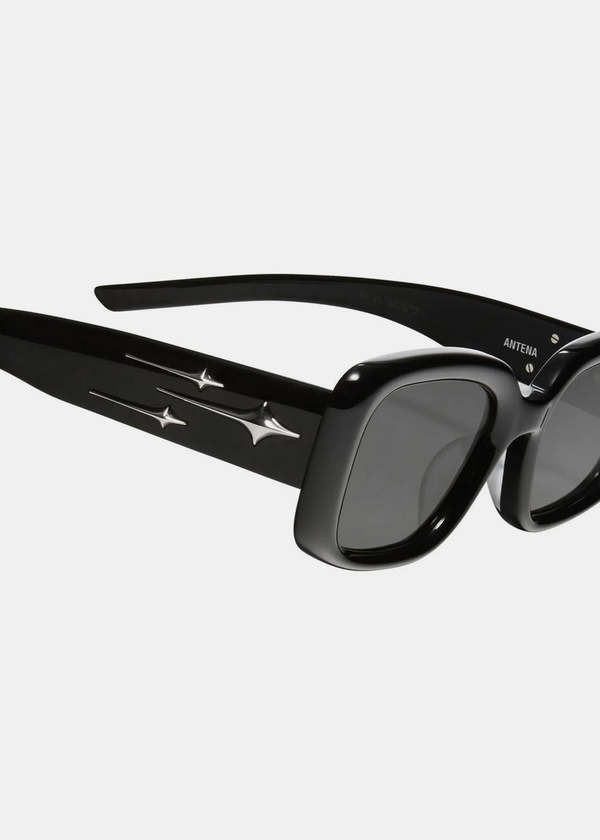 Gentle Monster Antena-01 Sunglasses - Black | Garmentory