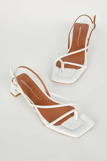 サンダル・ミュール NEOUS Cream leather Merga sandals (00343AS22 ALABASTER) Neous Merga Slingback Sandal - cream | Garmentory