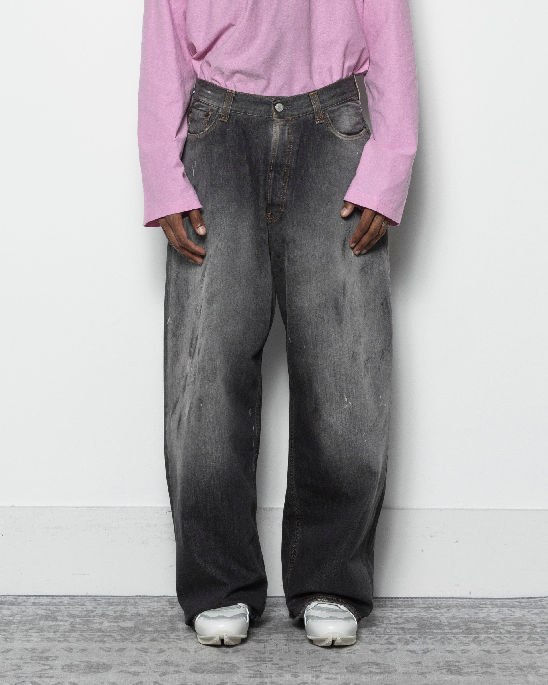 オ*ン様 Acne Studios 2023 Super baggy 26/32 オ*ン様 Acne Studios 2023 Super baggy 26/32 Acne Studios