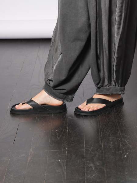 【ST. AGNI】clea woven レザー スライド st.agni Clea Woven Two Strap Sandal - Antique Tan | Garmentory