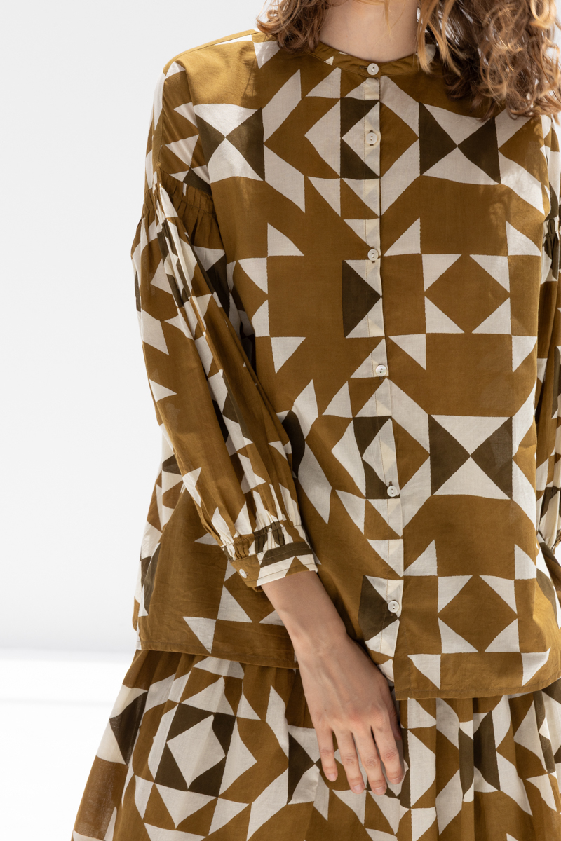 Ichi Antiquites India Quilt Pullover - Khaki Ichi Antiquites India Quilt Pullover - Khaki