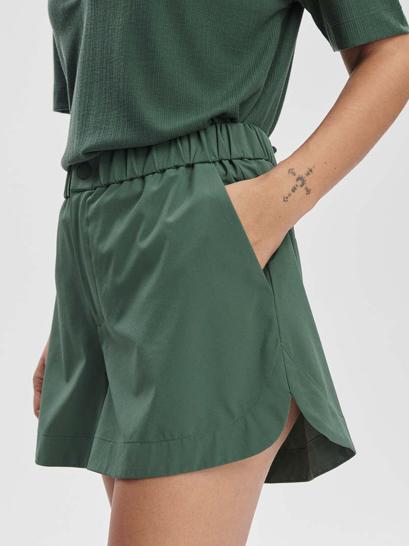 Varley Nila Shorts - Cilantro