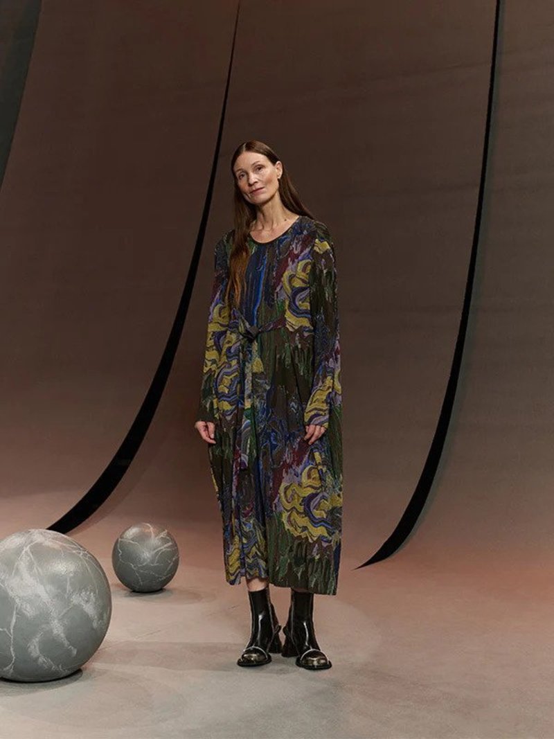 Henrik Vibskov O Dress Graphic Slopes Dark Dress Henrik Vibskov O Dress Graphic Slopes Dark Dress