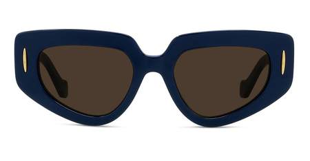 【送料&関税込】Loewe Lw40127i Anagram 25e Bianco Sunglasses LOEWE LW40127I Anagram 25E Sunglasses - Bianco | Garmentory