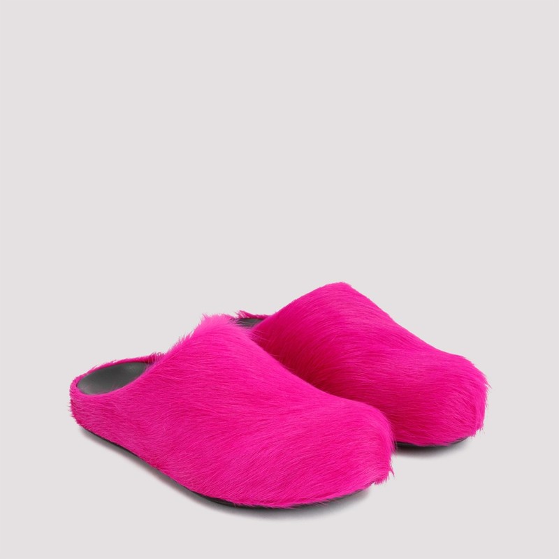 【関税&送料込】Marni Fuchsia Calf Hair Fussbett Slippers Fuchsia long-hair calfskin Fussbett sabot | Marni