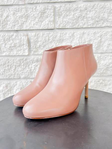 ショートブーツ・ブーティ Off-White Off White Pop Bulky Nappa Ankle Boot Off White Pop Bulky Nappa Ankle Boot - Black | Garmentory