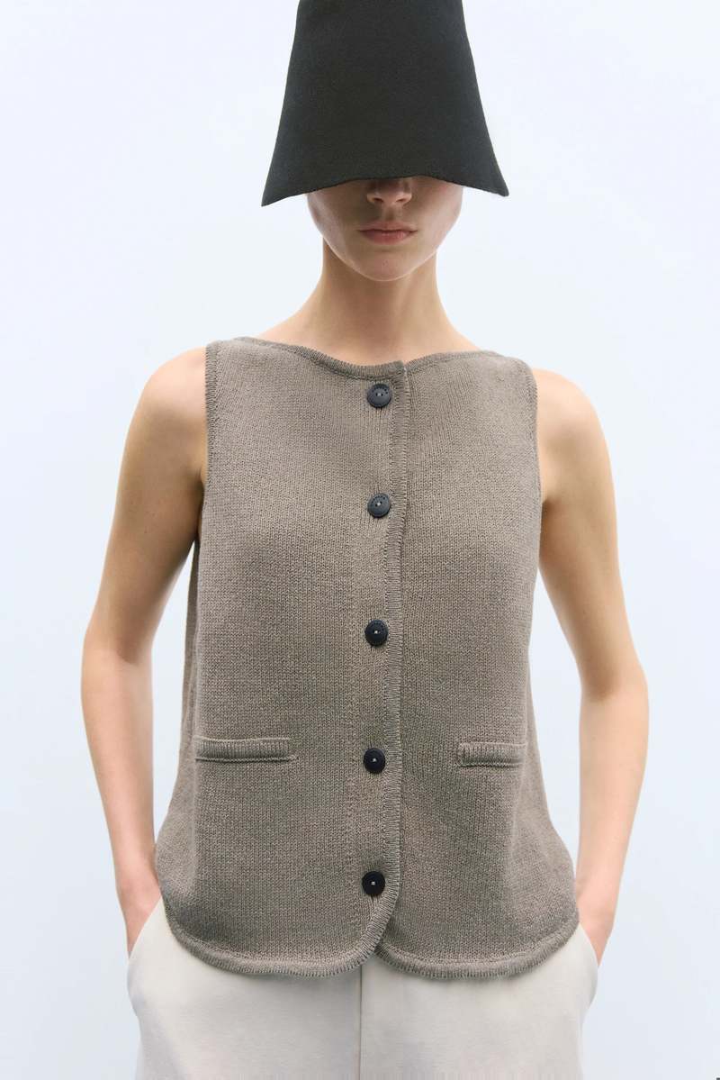 Cordera Boat Neck Waistcoat Cordera Boat Neck Waistcoat